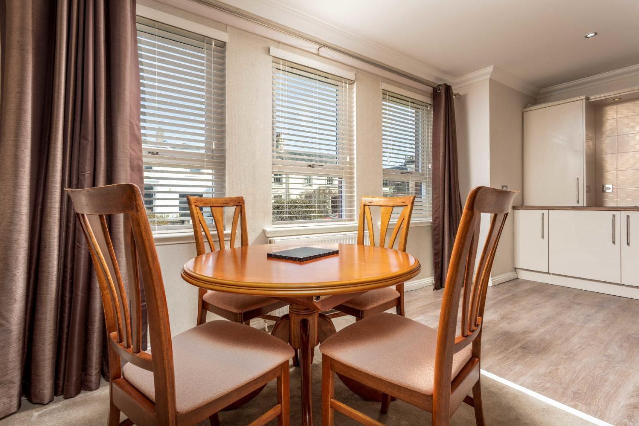 London Gate No1 - Donnini Apartments Килмарнок Екстериор снимка