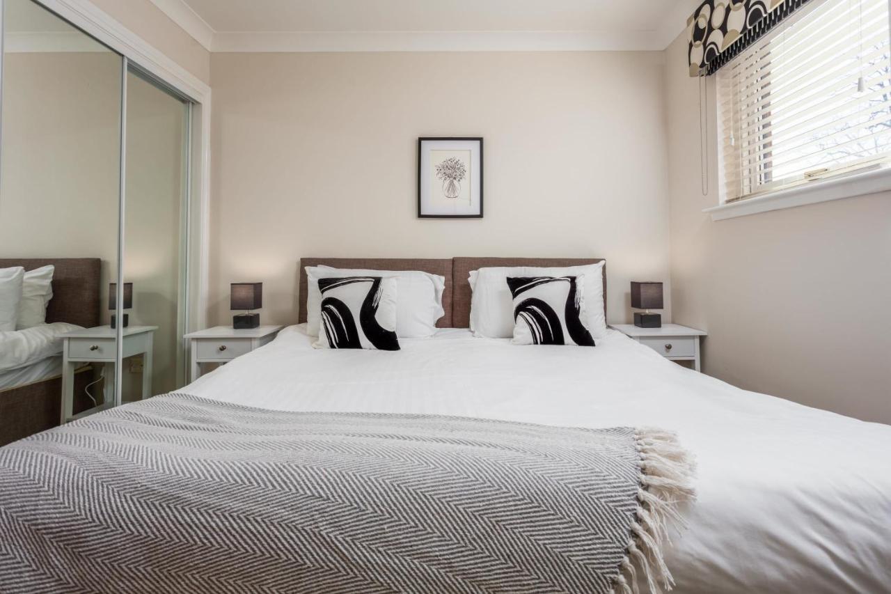 London Gate No1 - Donnini Apartments Килмарнок Екстериор снимка