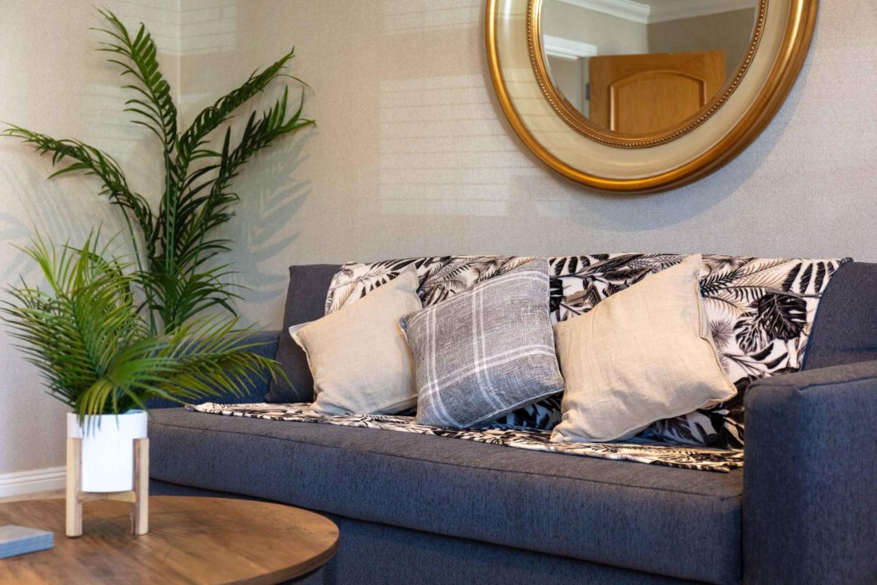 London Gate No1 - Donnini Apartments Килмарнок Екстериор снимка